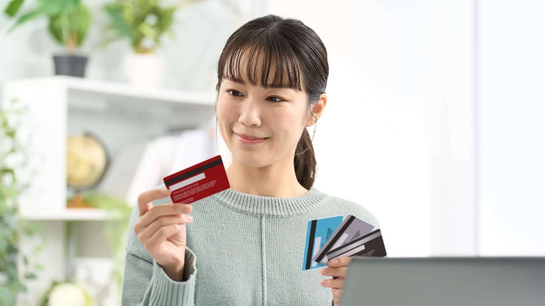 信用卡預借現金屬於信用卡附屬功能，使用時應審慎評估自身需求與還款能力